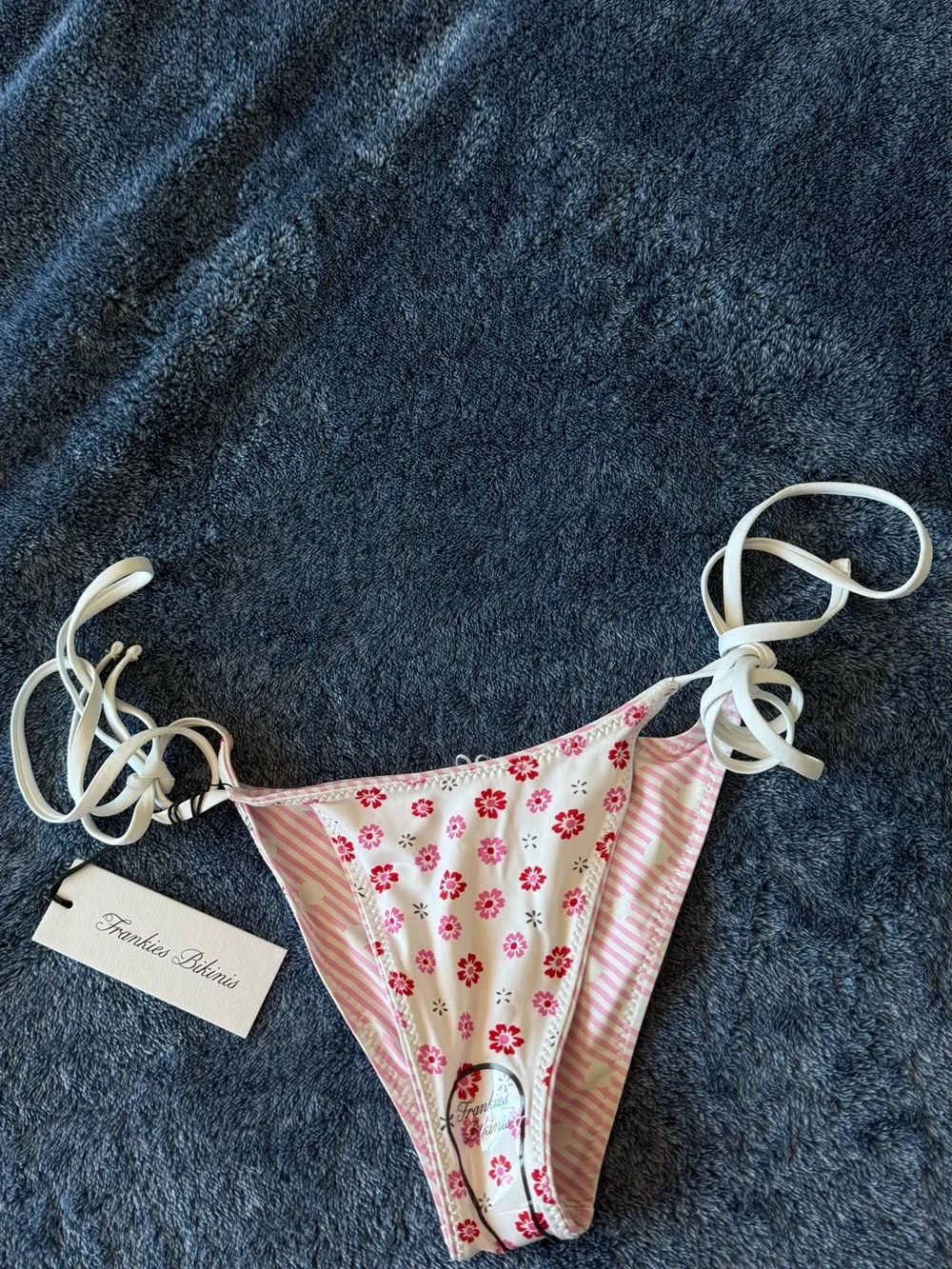 NWT Frankies Bikinis Pink Striped & Floral Triangle Bikini in Sprinkles👙🧁🌸🩷🤍